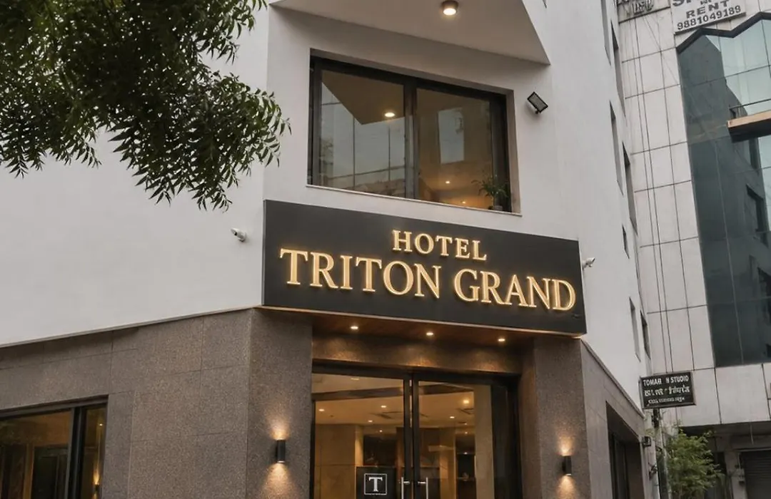 Hotel Triton Grand-1